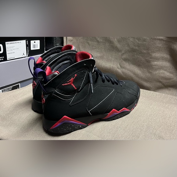 Jordan 7 Retro Raptors (2012) - Picture 5 of 13